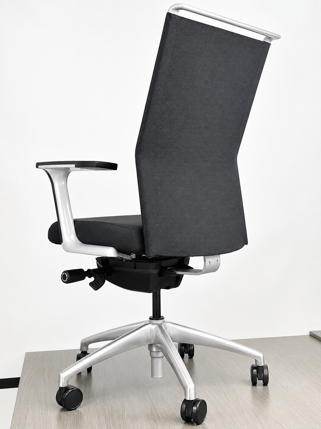 SitOnIt Seating - Sona - Pre-Owned - Like New Condition