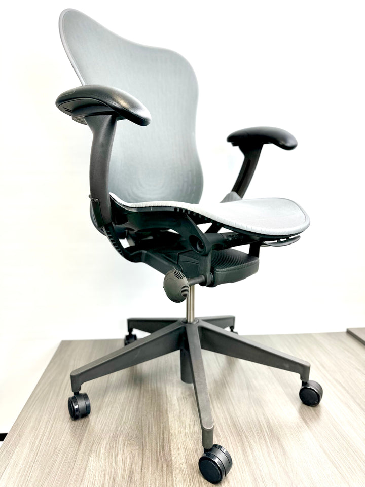 Herman Miller Mirra 2 - Brand New Open Box