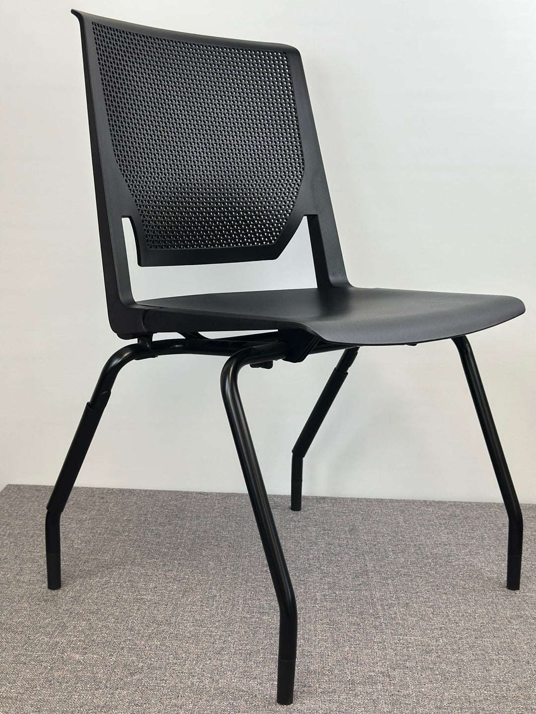 Haworth - Very Stacking Side Chair