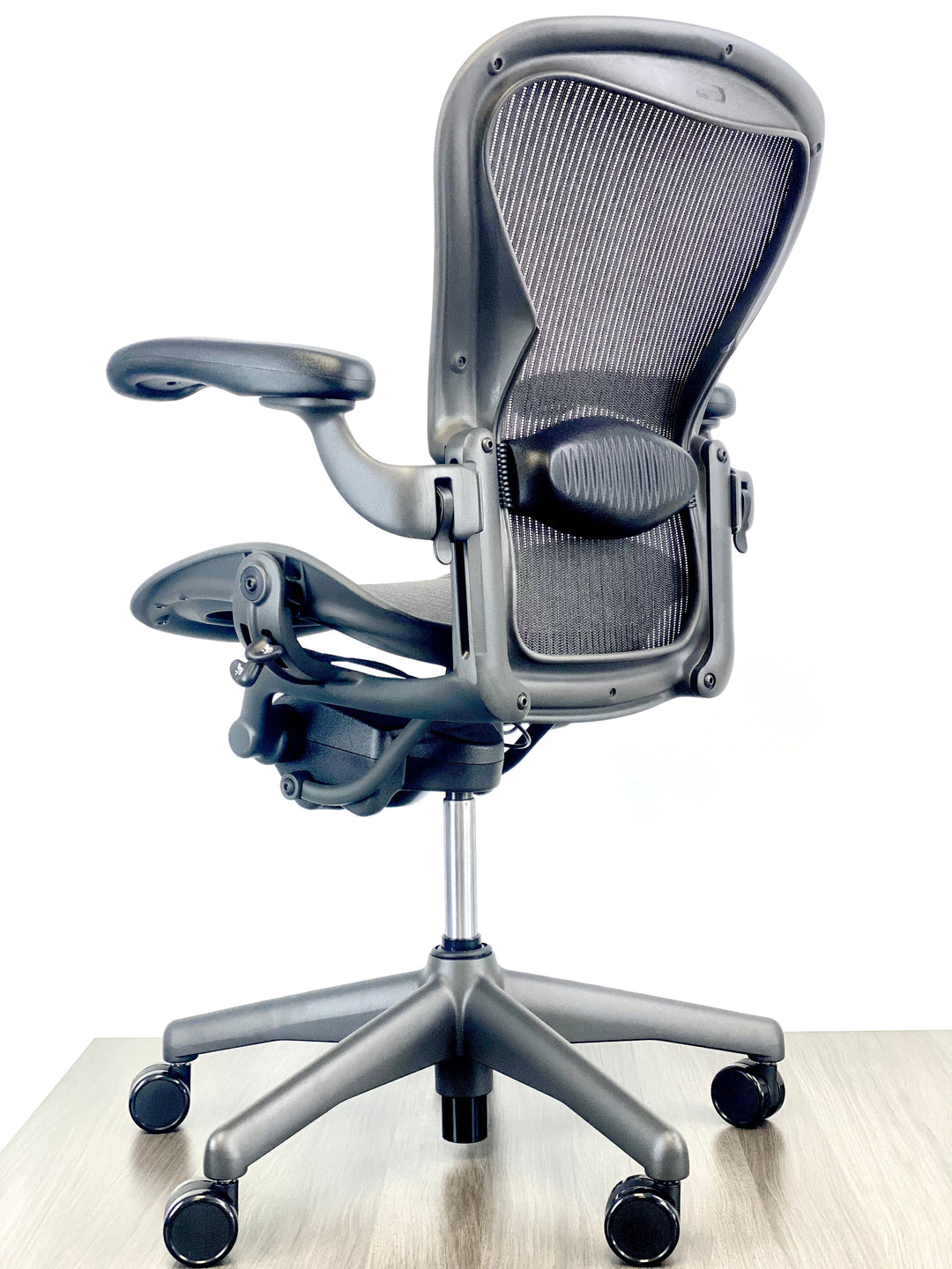 Herman Miller Aeron - Size: B - Black/Black - Fully Featured w/ Fully Adjustable Arms