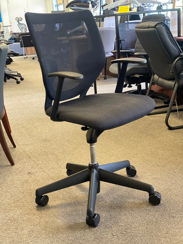 Keilhauer Simple Chair - Black on Black - Fully Featured - Pre-Owned
