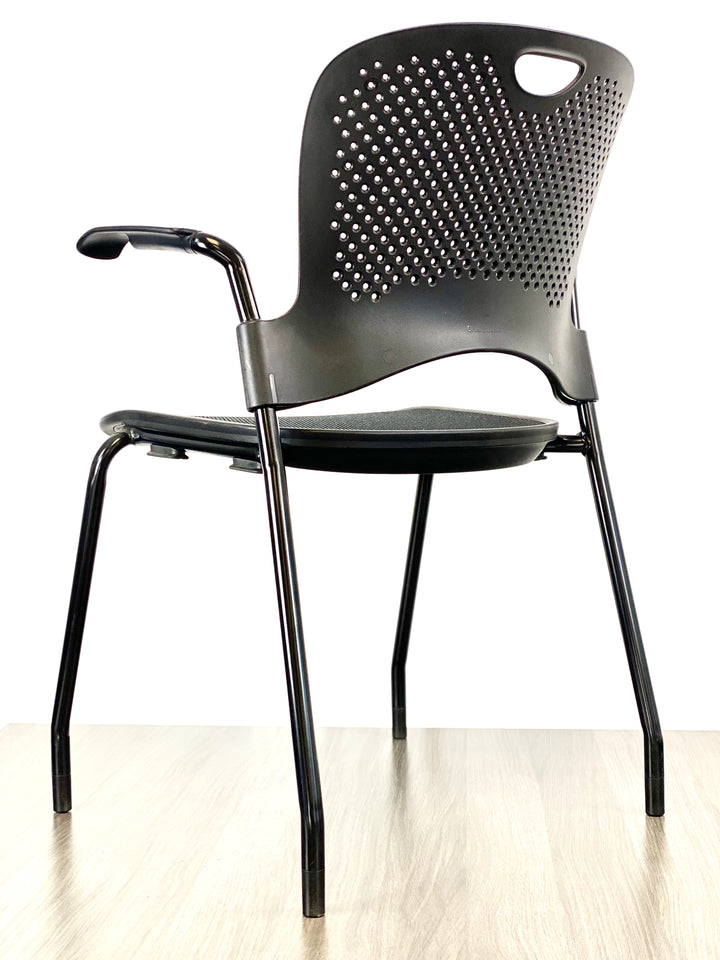 Herman Miller - Caper - Black on Black - w/ FLEXNET Seat - Fixed Arms &amp; Carpet Glides - Pre-Owned-
