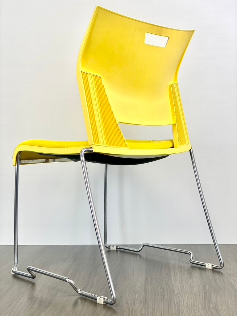 Global Furniture Group - Duet Armless Chair, Upholstered Seat &amp; Polypropylene Back (6623)