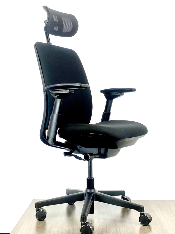 Steelcase Amia w/ Headrest - Black on Black - Fully Featured