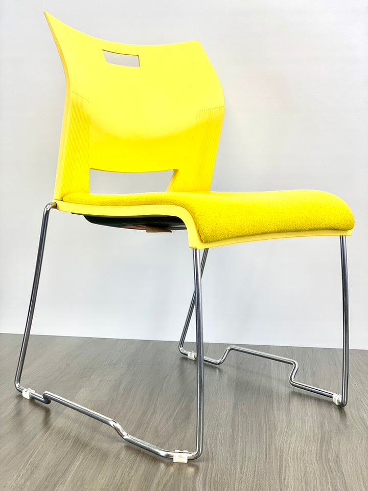 Global Furniture Group - Duet Armless Chair, Upholstered Seat &amp; Polypropylene Back (6623)