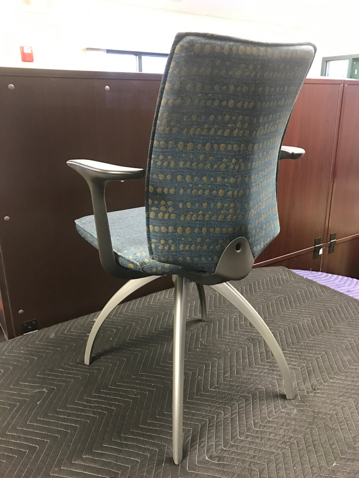 HÅG H05 Communication Guest Chairs - 4 Color Options - Joe&