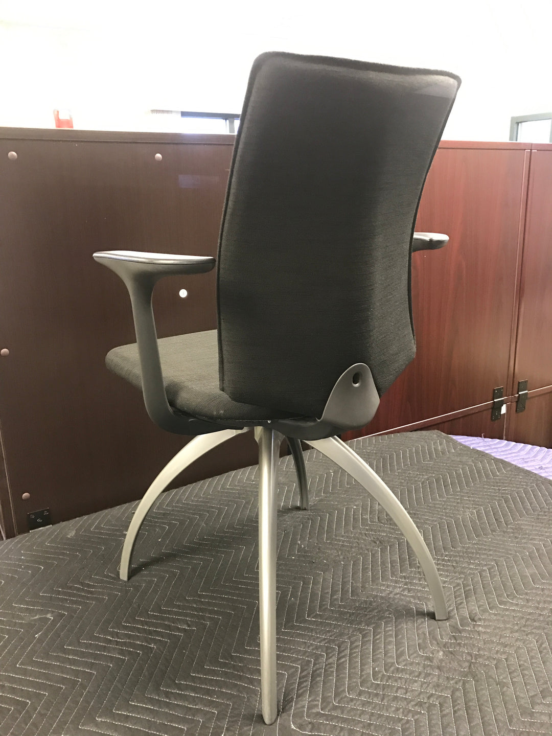 HÅG H05 Communication Guest Chairs - 4 Color Options - Joe&