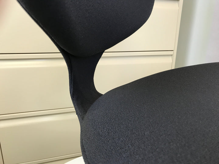 Sled Base Guest Chair - Pre-Owned - Joe&