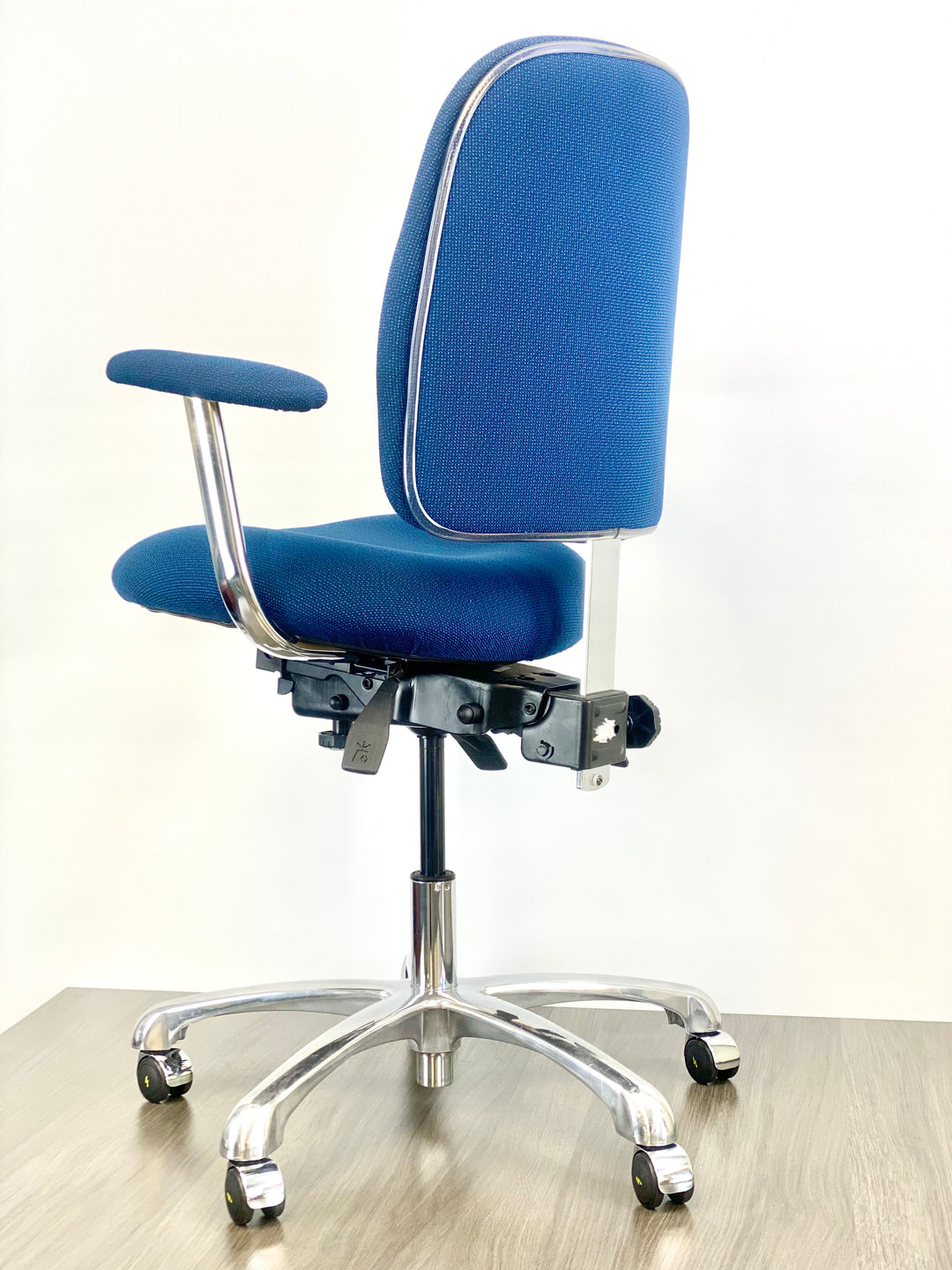 Global Furniture Group - Granada Low Back Multi-Tilter (3212) - Brand New Closeout Special - Limited Lifetime Warranty