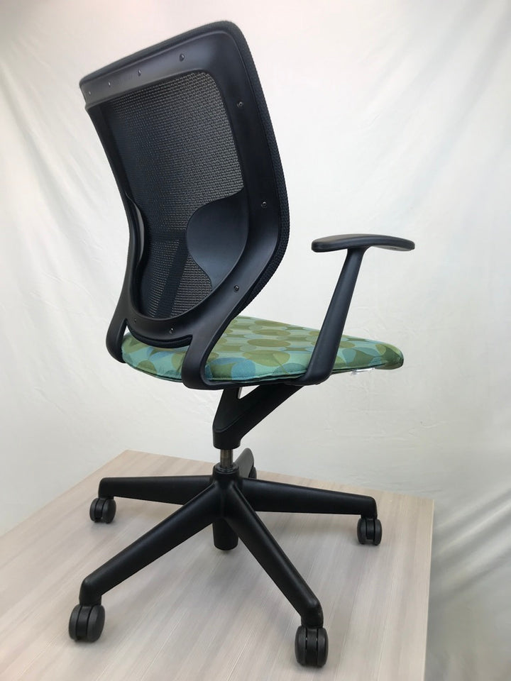 Keilhauer Simple Chair - Circle Pattern Green - Pre-Owned - Joe&