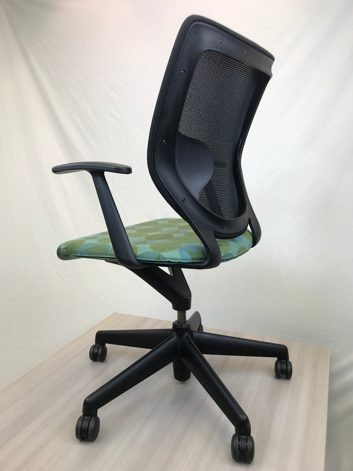 Keilhauer Simple Chair - Circle Pattern Green - Pre-Owned - Joe&
