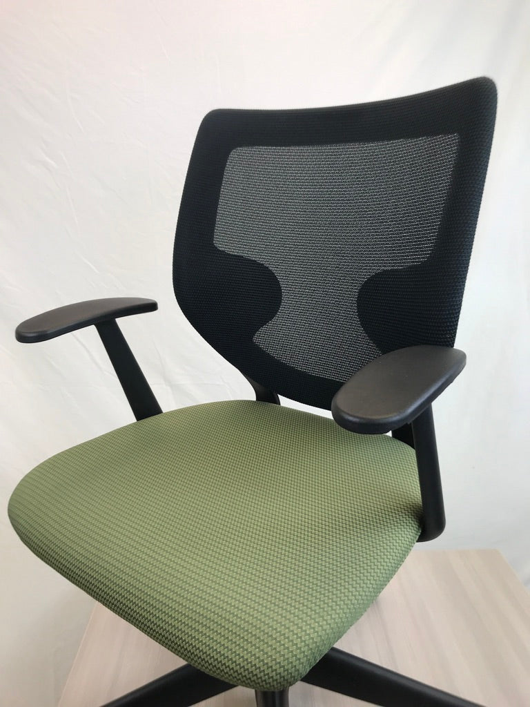 Keilhauer Simple Chair - Zig Zag Solid Green - Pre-Owned - Joe&
