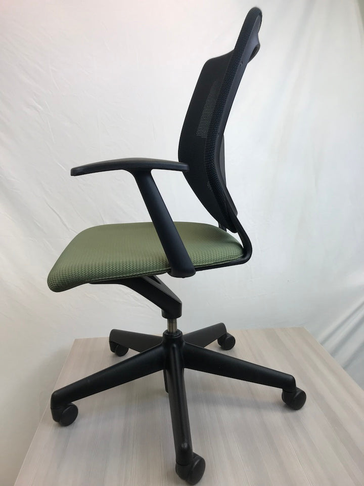 Keilhauer Simple Chair - Zig Zag Solid Green - Pre-Owned - Joe&