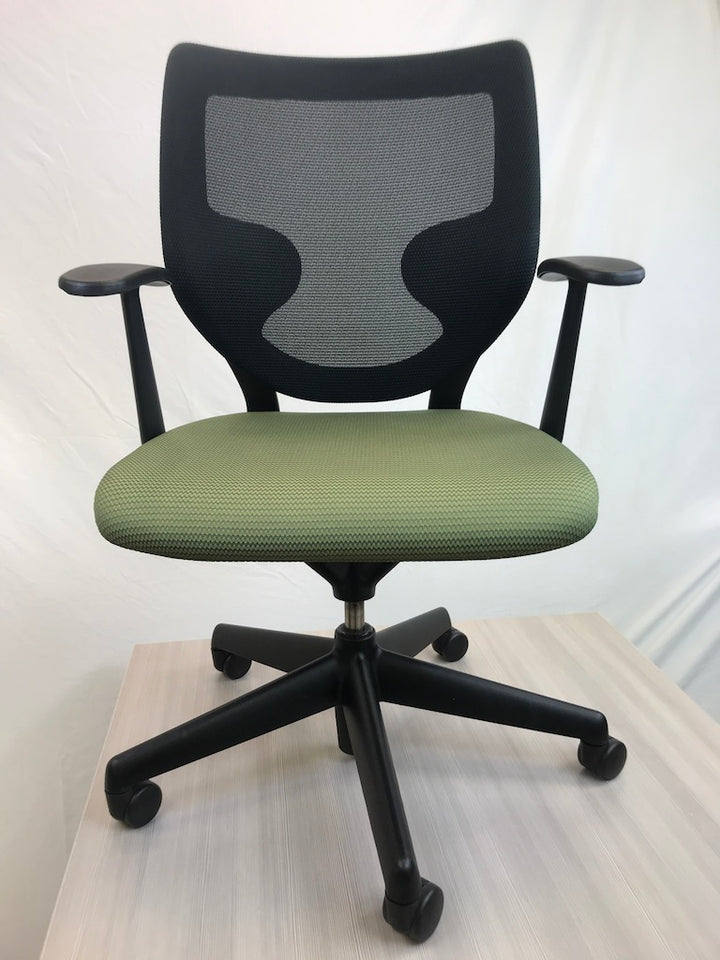 Keilhauer Simple Chair - Zig Zag Solid Green - Pre-Owned - Joe&