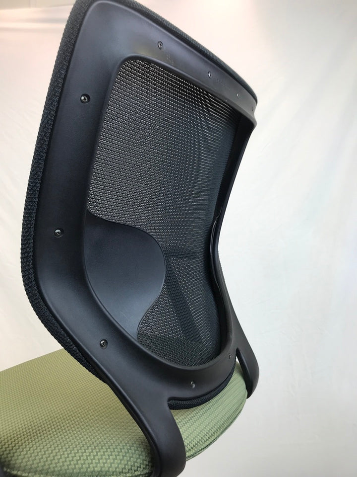 Keilhauer Simple Chair - Zig Zag Solid Green - Pre-Owned - Joe&