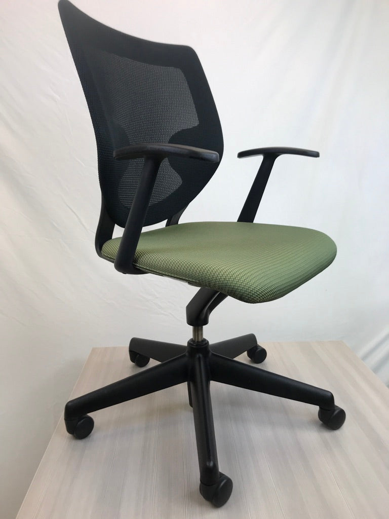 Keilhauer Simple Chair - Zig Zag Solid Green - Pre-Owned - Joe's Discount Office Furniture