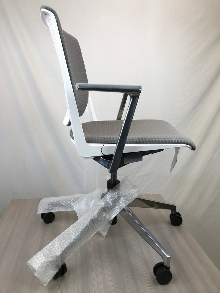 Haworth Very Chair - Brand New - Joe's Discount Office Furniture
